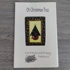 Vintage Christmas Tree Quilted Wall Hanging Sewing Pattern by Patchwork Puppy